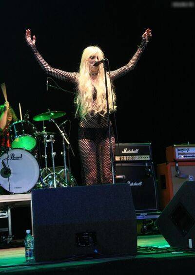 Taylor Momsen taylormomsen - #11