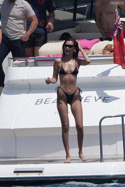 aaliyahhadid bellahadid - #13