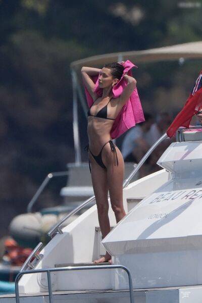 aaliyahhadid bellahadid - #15