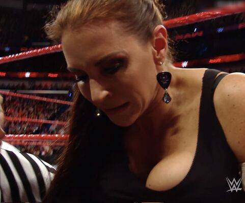 stephaniemcmahon - #15