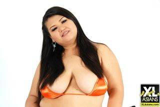 Chubby thai girlfriend masturbating in bikini - Thailand on nudepicso.com