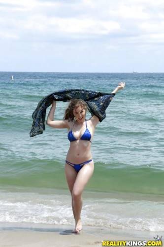 Seductive american cutie Lena Paul in beautiful bikini exposes big knockers and hot butt at beach - Usa on nudepicso.com