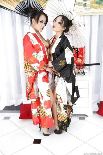 Hot girls Annie Cruz and Asa Akira exposing hot bodies - Japan on nudepicso.com