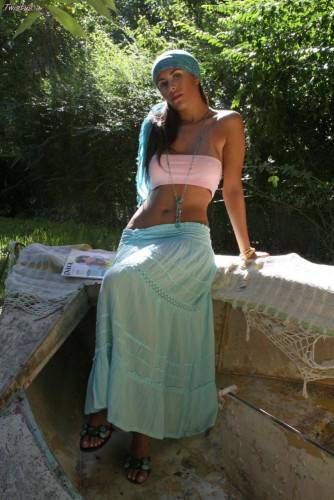 Latin Chick Isobel Riveira Lifting Her Long Skirt Up Demonstrating Hot Slit And Nasty Posing Outdoor. on nudepicso.com