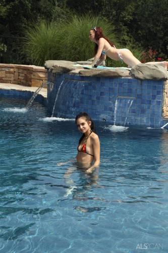 Shapely brunette teen Tamara Jade in hot bikini bares her ass and masturbates at pool on nudepicso.com