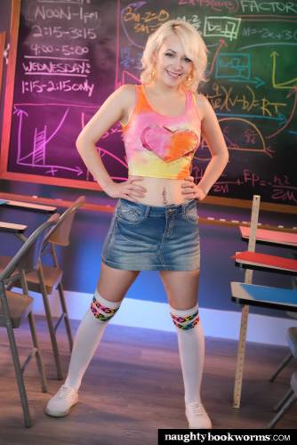 Young Blondie In High-knee Socks Gets Fucked In The Classroom - Usa on nudepicso.com