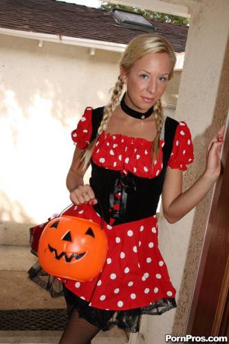 Pigtailed Blonde Eden Adams Shows Her Bits On Halloween And Takes On Long Dicked Guy on nudepicso.com