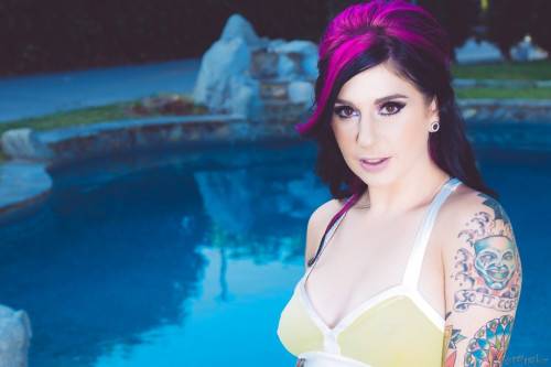 Stunning american milf Joanna Angel exhibits big tits and ass at pool - Usa on nudepicso.com