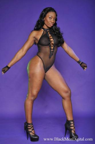 Ebony Temptress La Starya With Big Booty Poses In See-through Black Body Suit on nudepicso.com