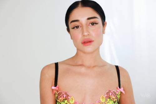 Ara Mix New Model From Armenia Masturbated With Her Nice Dildo on nudepicso.com