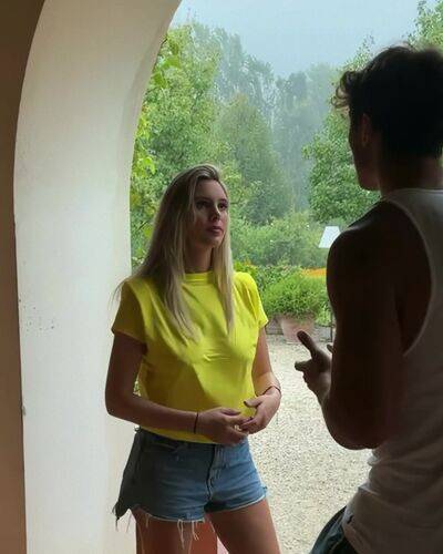 Lelepons on nudepicso.com