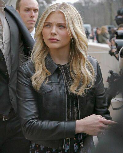 Chloegmoretz https: on nudepicso.com